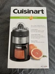 Cuisinart CCJ-900 Citrus Squeeze Juicer With 24OZ Glass Carafe W/lid, Nib. Fixed Price $49.00.
