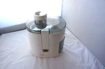 "universal" Juice Extractor: Pre-owned. Fixed Price $39.99.