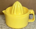 Kitchen Queen Lemon Orange Citrus Extractor/juicer Yellow. Fixed Price $15.00.