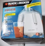 Black & Decker Extractor Juicer Model JE2100. Fixed Price $10.99.