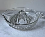 Vintage Clear Glass Ribbed Citrus Juicer With Pour Spout Tabletop Hand. Fixed Price $14.00.