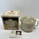 Vintage Dazey Fruit Juicer Model FJ-28 Complete Original Box Works. Fixed Price $30.00.