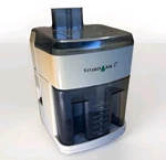 Salton Vitamin Bar Juicer 225W Vintage Fruit Vegetable Maker Dishwasher. Fixed Price $19.00.