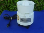 Waring 31 Jc 28 White Electric Juicer Citrus Press Household & Commercial. Fixed Price $49.95.