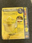 (2) Juicer Electric Citrus Proctor Silex- Alex's Lemonade Stand 34 Oz. Fixed Price $31.50.