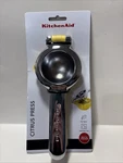 Kitchenaid No Mess Citrus Press Manual Juicer Yellow Dishwasher Safe Strainer. Fixed Price $14.99.