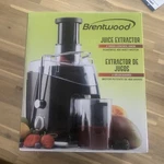 Juice Extractor Brentwood Speed Control Knob Black 400 Watts Model JC-452B. Fixed Price $30.00.