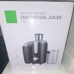 Centrifugal Juicer JE2003 600W Black Large Feed Chute Titanium Blade. Fixed Price $29.99.