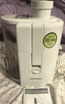 Hamilton Beach 300W Centrifugal Juicer 67150 CJ08 Electric White Plastic. Fixed Price $36.50.