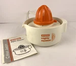 Vintage Waring Mighty Squeeze Electric Citrus Juicer Orange & White JC210-1. Fixed Price $25.95.