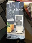 Blender Home Juice Extractor Separation Portable Cup Mini Mixer. Fixed Price $18.88.