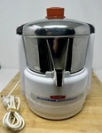 Acme Waring Supreme Juicerator 11JE21 Model 6001 4.8 Amp Vegetable Tested. Fixed Price $59.99.