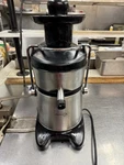 Avamix Juicer Model 928JE700. Fixed Price $285.00.