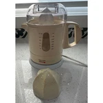 Vintage Betty Crocker Electric Citrus Juicer Model BC-1473 24 Ozs. Auto Reverse. Fixed Price $19.97.